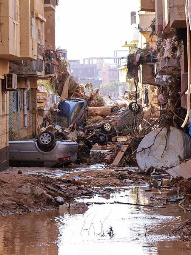 टूटा बांध, डूबा शहर और हजारों की मौत, तस्वीरों में देखें लीबिया की बाढ़ का कहर