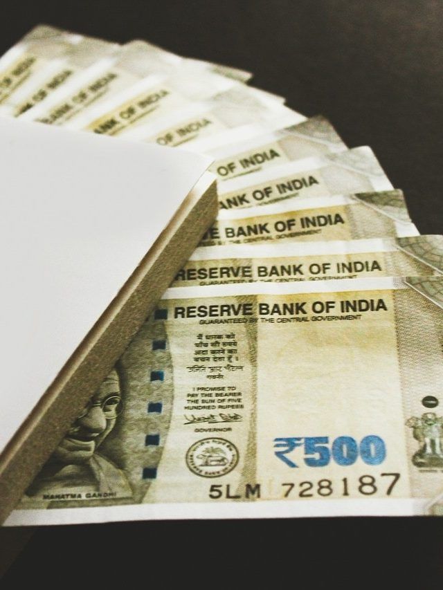 किस्मत चमका देती हैं घर में रखी ये 5 चीजें, कोसों दूर रहती है कंगाली