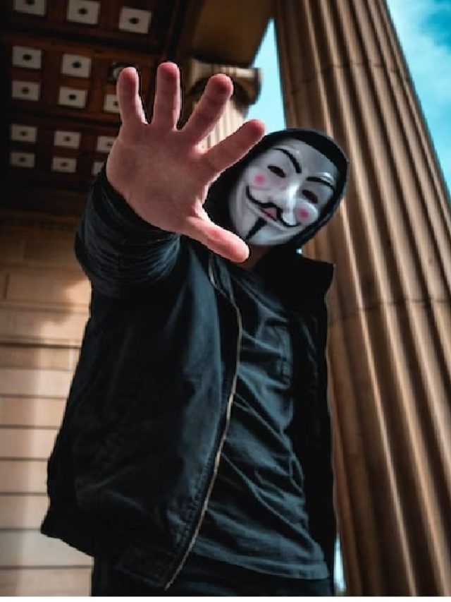 IPS, IAS का फेक अकाउंट बनाकर मरीजों के नाम पर लूट रहे थे रुपये, ठगों का गैंग पकड़ा गया