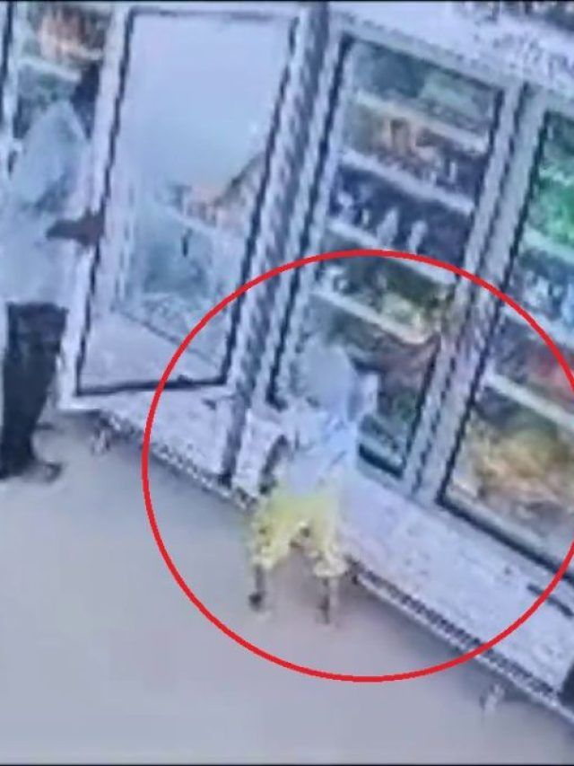 फ्रिज खोलते ही 4 साल की बच्ची की मौत- VIDEO