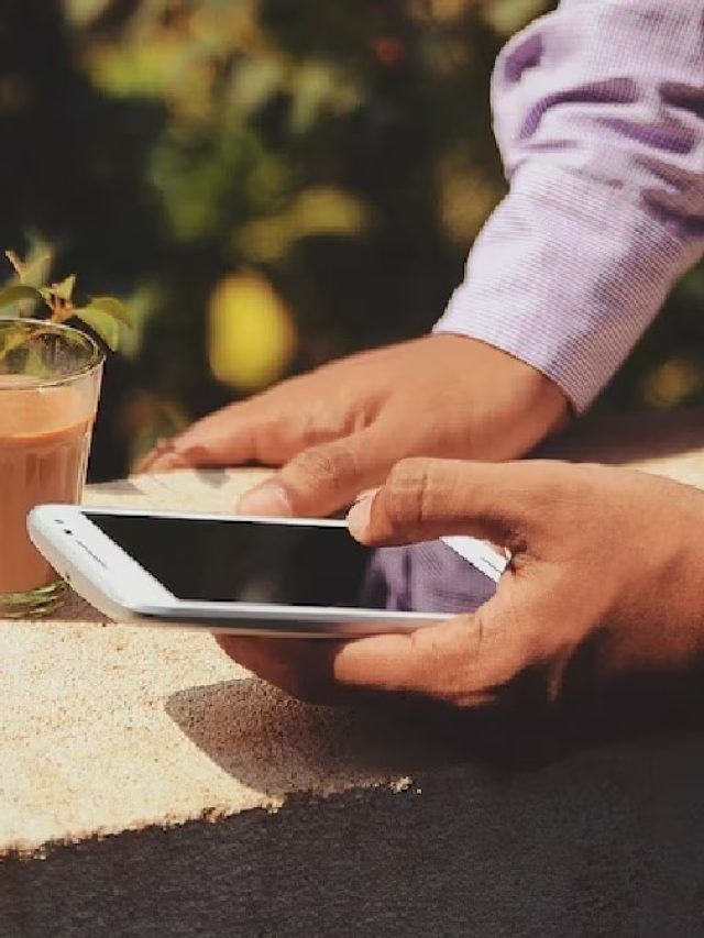 बेडरूम की पर्सनल बातें सुनते हैं TV, फोन और स्पीकर? ये है सच्चाई