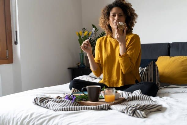 eat on bed