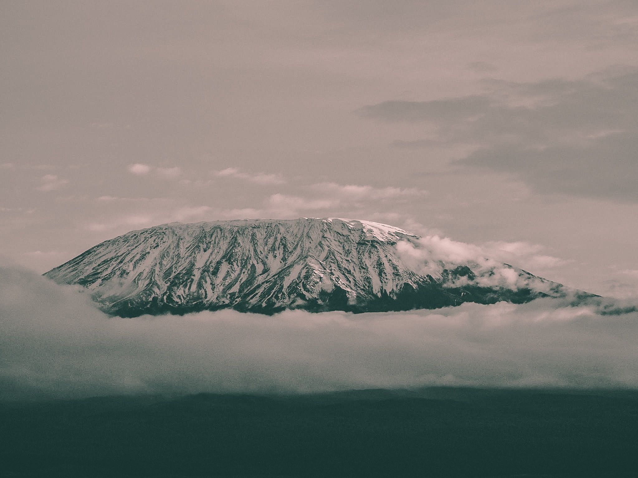 harshil gudka 2qN2QQwT8s unsplash