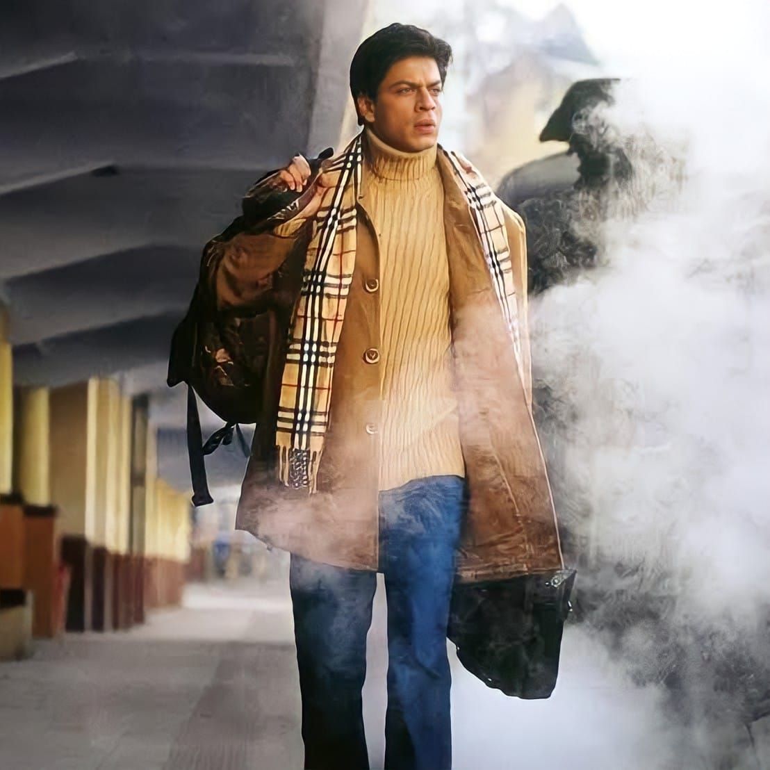 Shah Rukh Khan in Main Hoon Na movie