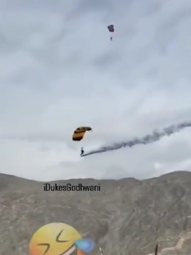 PAK पैरा-कमांडो की ऐसी लैंडिंग पर यूजर बोले- 'और इन्हें कश्मीर चाहिए?' Video