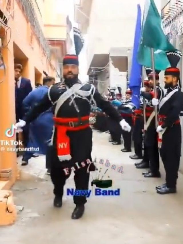 बारात है या वाघा बॉर्डर की परेड..., शादी का अनोखा बैंड वायरल, VIDEO