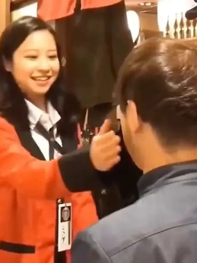 इस रेस्टोरेंट में थप्पड़ खाने आते हैं लोग, भारी डिमांड, क्या है कारण?