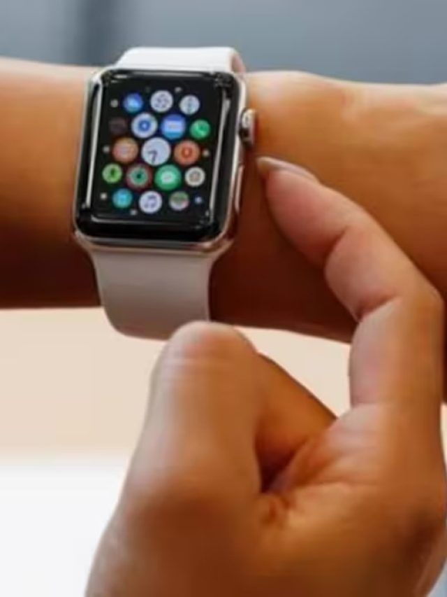 Apple Watch ने कैसे बचाई शख्स की जान? Tim Cook का रिप्लाई हो रहा वायरल
