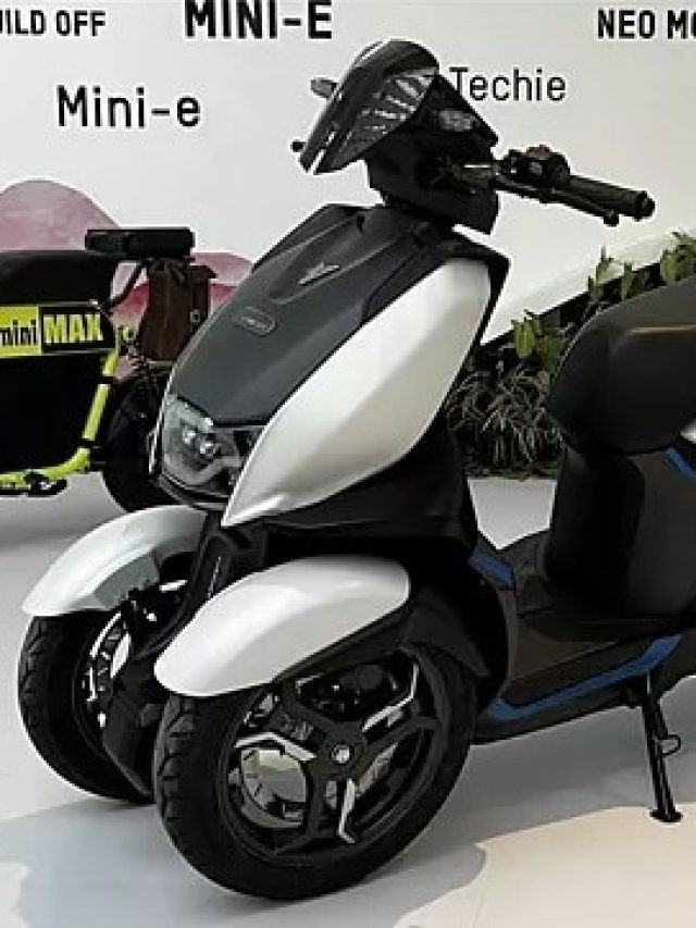 आगे दो... पीछे एक! Hero ने पेश किया 3 पहियों वाला इलेक्ट्रिक स्कूटर