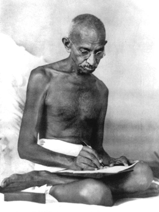 Martyr’s Day 2024: Top 7 Inspirational Quotes By Mahatma Gandhi