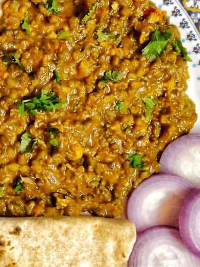 রুটির পাতে জাস্ট জমে যায়, ধাবা স্টাইল ডিম তরকা এবার বাড়িতেই