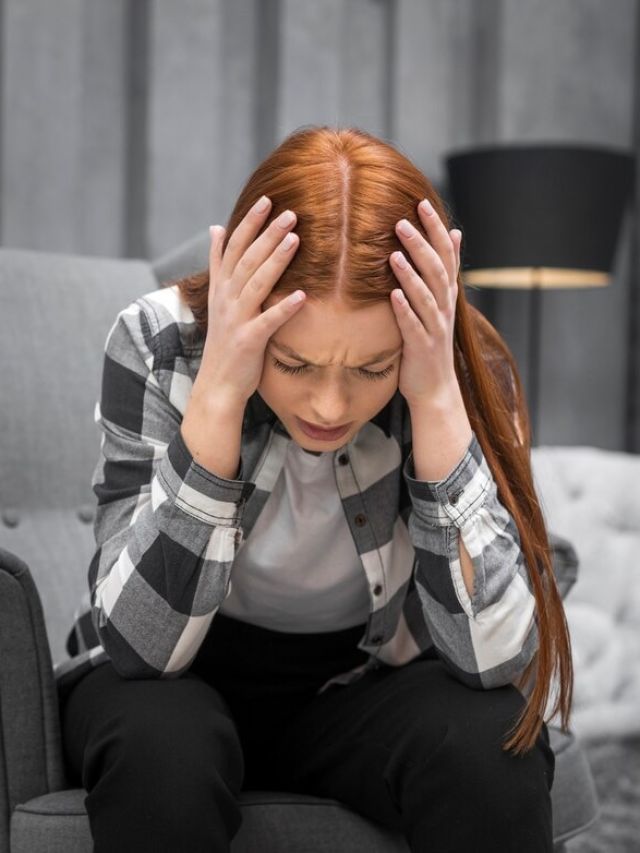 क्या है Persistent Depressive Disorder? इन लक्षणों से करें पहचान