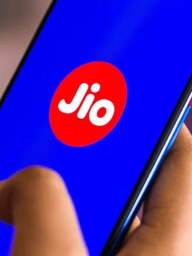 Jio का एक सस्ता रिचार्ज, मिलेंगे 12 OTT, डेली 2GB डेटा और बहुत कुछ