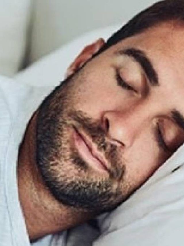 রাতে শোওয়ার আগে এই ছোট্ট কাজ করলেই বয়স হুড়মুড় করে কমবে, বুড়োও হয়ে যাবে কচি