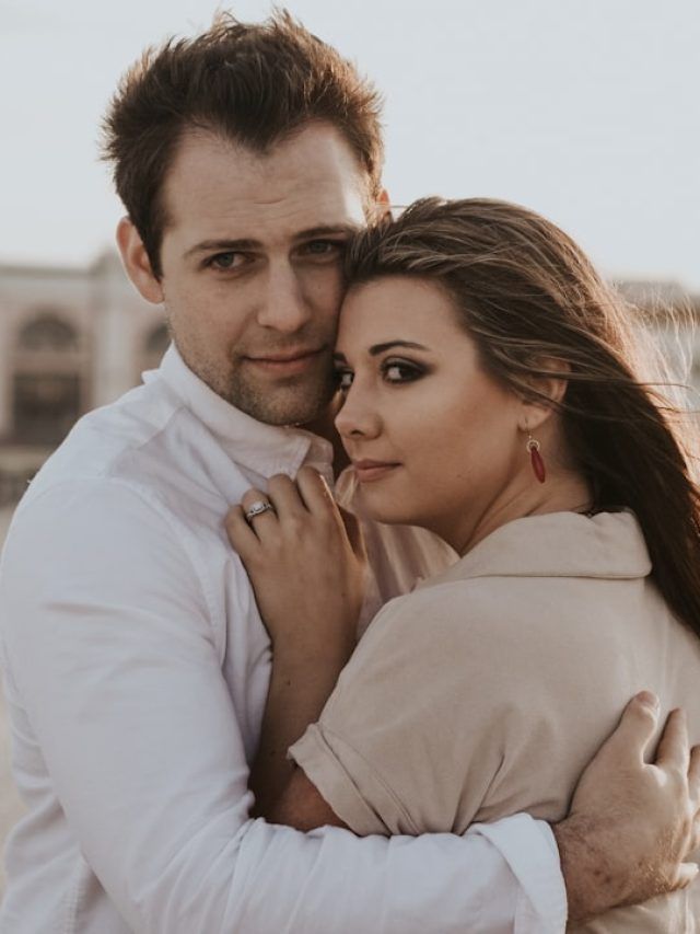 প্রেমে 'পার্টনার উইথ বেনিফিট' হচ্ছেন নাতো? ৪ লক্ষণেই সমঝে যান