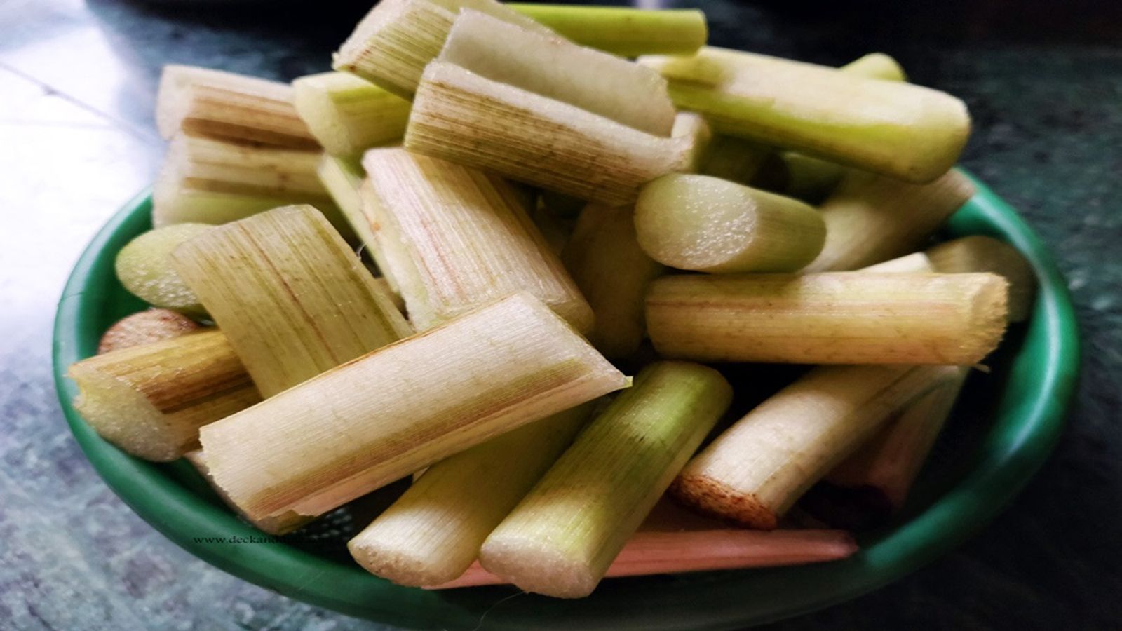 Kichkina nabirasi bilan buvisi porno Gomelda jinsiy aloqada boling