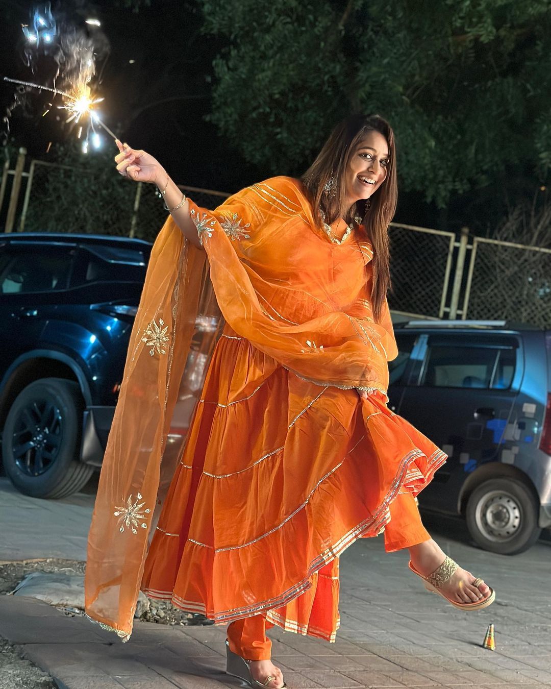 dipika kakar dress design Who buys this for 8000, when similar patterns are available for 2k 3k on  mantra. And it's not like it has been designed properly. The pieces look  very cheap(In frame: Dipika Kakar