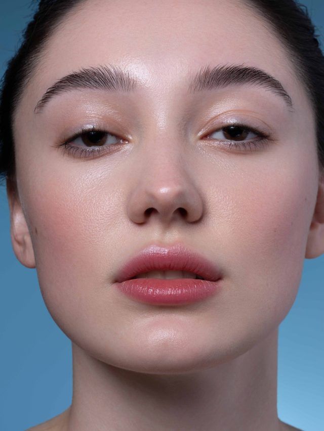 उम्र को धीमा कर देते हैं ये 3 फल, चेहरे पर नहीं आती हैं झुर्रियां