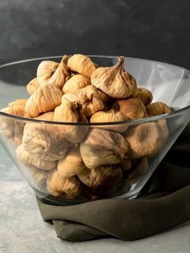 30 के बाद रोज खाएं भीगे हुए अंजीर, चेहरे पर नहीं आएंगी झुर्रियां