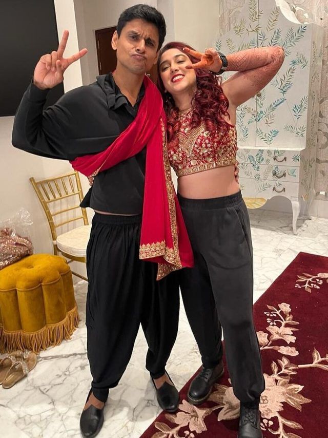 आमिर की बेटी ने पायजामा पर पहनी चोली, अतरंगी तस्वीर संग पति ने कहा- हैप्पी बर्थडे