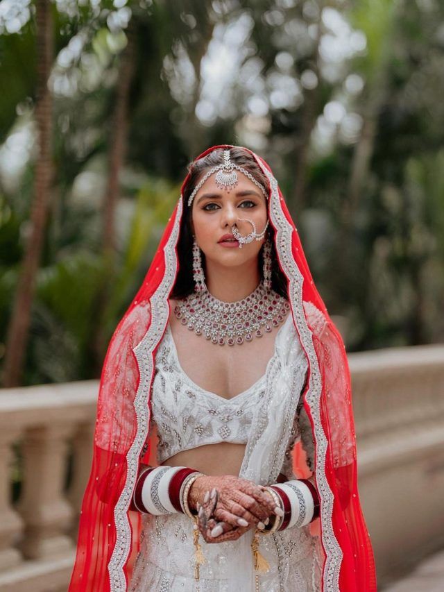 दूसरी बार क्यों टूटी दलजीत की शादी? महीनों बाद तोड़ी चुप्पी, बोलीं- एक्सट्रा मैरिटल अफेयर...