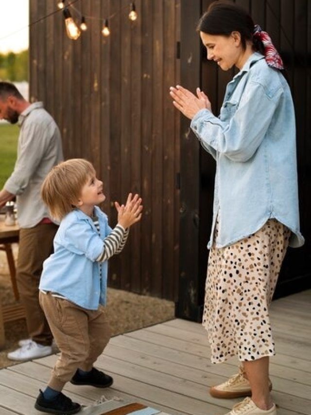 8 आदतें बच्चे को बचपन में ही सिखा दें पैरेंट्स, लोग परवरिश की तारीफ करते नहीं थकेंगे