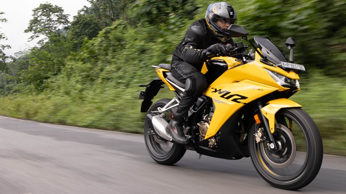 Karizma Yellow