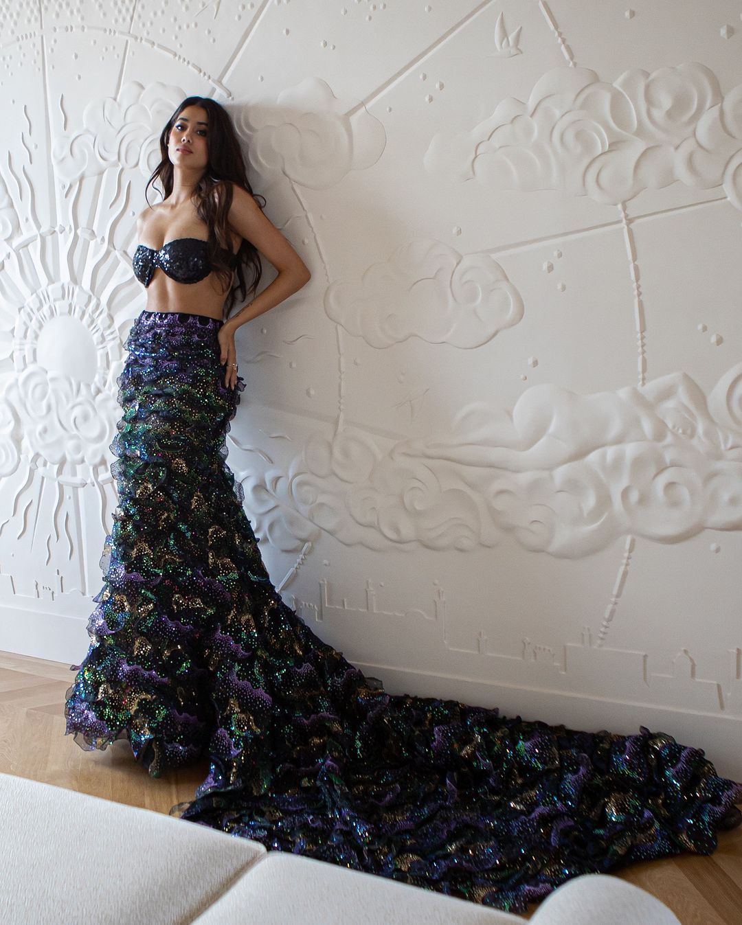 janhvi kapoor mermaid dress Janhvi Kapoor creates 'Bawaal' with her sexiest mermaid look