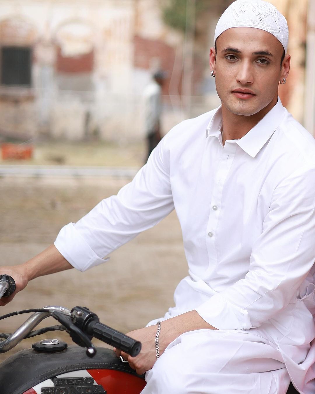 asim 13