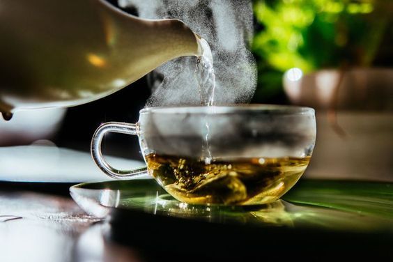 अच्छी हेल्थ के लिए कैसे करें तुलसी के पत्तों का इस्तेमाल? - How to use basil  leaves nyt