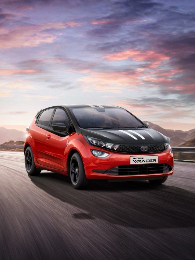 FRONX... i20 सब हो गए पीछे! TATA की ये कार बनी सबसे फास्टेस्ट हैचबैक