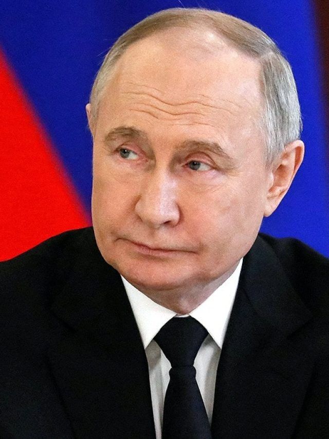 रूसी राष्ट्रपति पुतिन का घर जला! देखें तस्वीरें