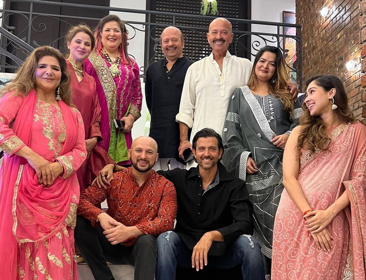 ऋतिक रोशन के भाई ईशान की हुई सगाई ऋतिक रोशन के भाई ईशान की हुई सगाई