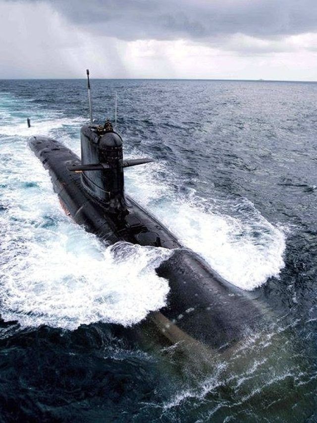 समंदर से और ताकतवर होगा भारत... नौसेना में शामिल होंगी तीन और कलवारी क्लास पनडुब्बियां!