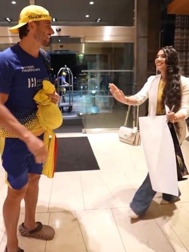 अफगान गर्ल का दीवानापन... इतने घंटे गाड़ी चलाकर इस स्टार क्रिकेटर से मिलने पहुंची