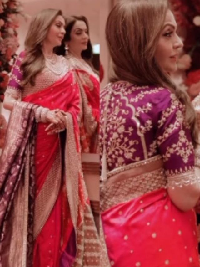 60 की उम्र में सोने के वर्क की साड़ी पहन 'महारानी' लगीं नीता अंबानी, खूब दिए पोज, VIDEO