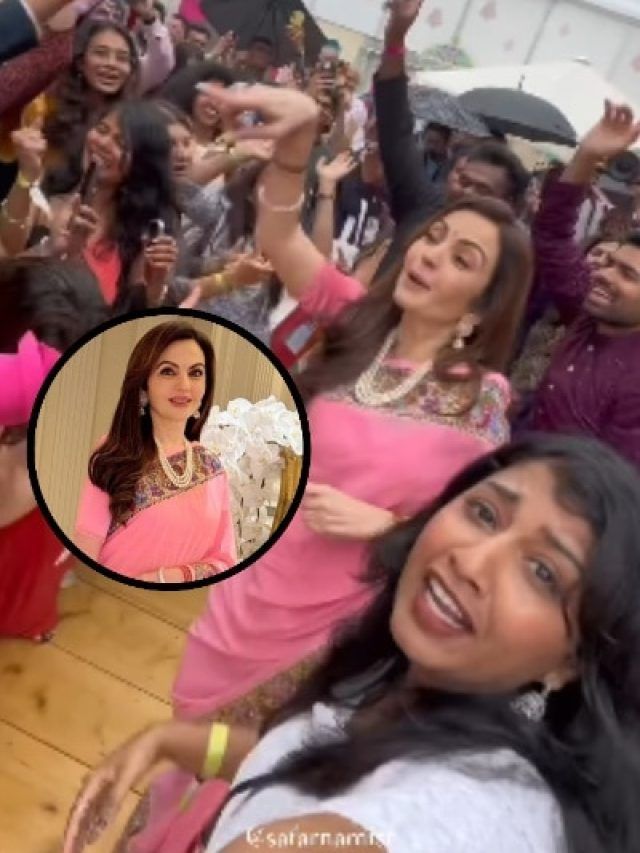 पेरिस में नीता अंबानी ने भारतीयों के साथ दिल खोलकर किया डांस, VIDEO VIRAL