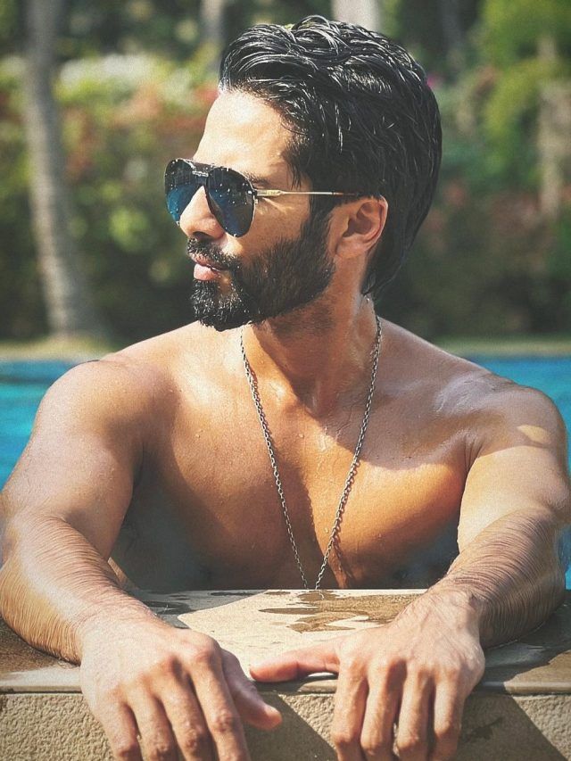 43 की उम्र में 23 के लगते हैं शाहिद कपूर, नाश्ते में खाते हैं ये 2 साउथ इंडियन फूड