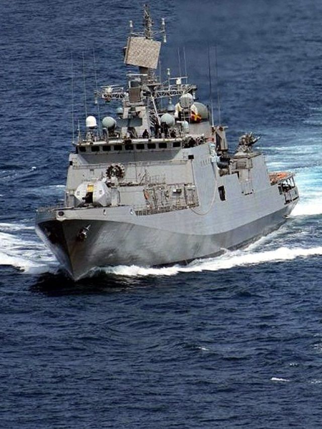 Photos: इस जंगी जहाज से बढ़ेगी भारतीय नौसेना की ताकत, सहमेगा दुश्मन देश!