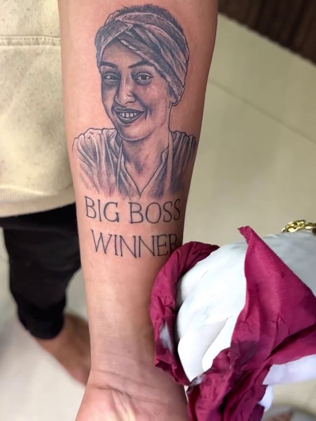 शख्स ने बनवाया दिल्ली की वड़ा पाव गर्ल का टैटू, बताया क्यों मानता है गुरू- VIDEO