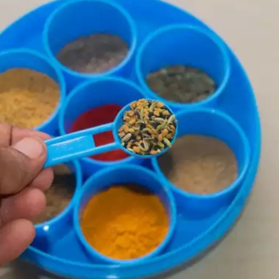 Porno eshakda bexosdan Oqargan teri va qizil sochli erotik fotosuratlar