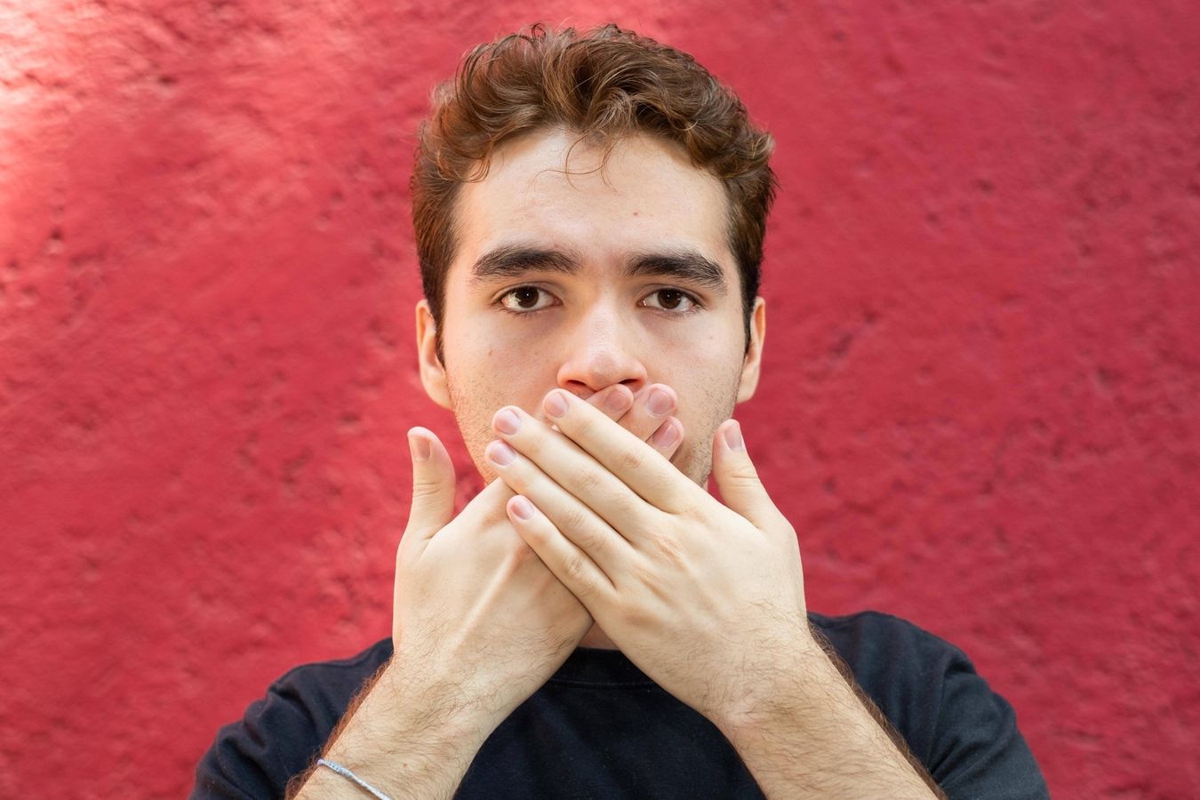 porno uchun mushuk qol Avval striptizni, keyin esa jinsiy aloqani tomosha qiling.