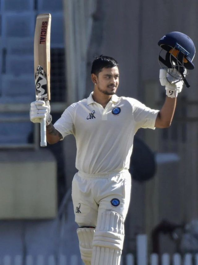 10 छक्के, 5 चौके... ईशान किशन का धांसू कमबैक, इस टूर्नामेंट में जड़ा शतक