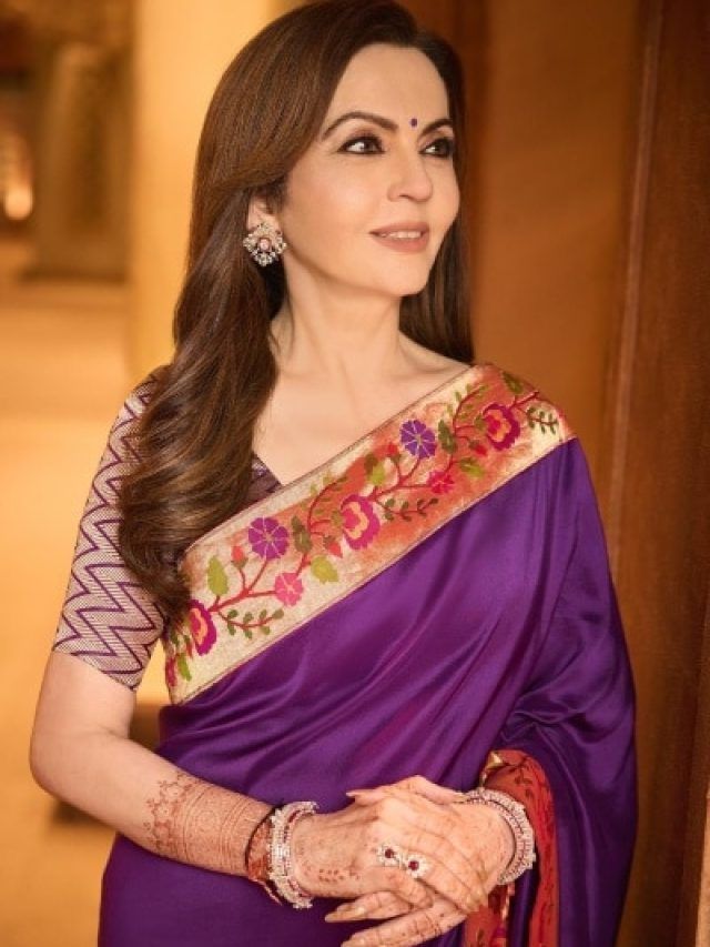 बैंगनी पैठणी साड़ी में नीता अंबानी, महाराष्ट्रियन अंदाज में लगीं खूबसूरत