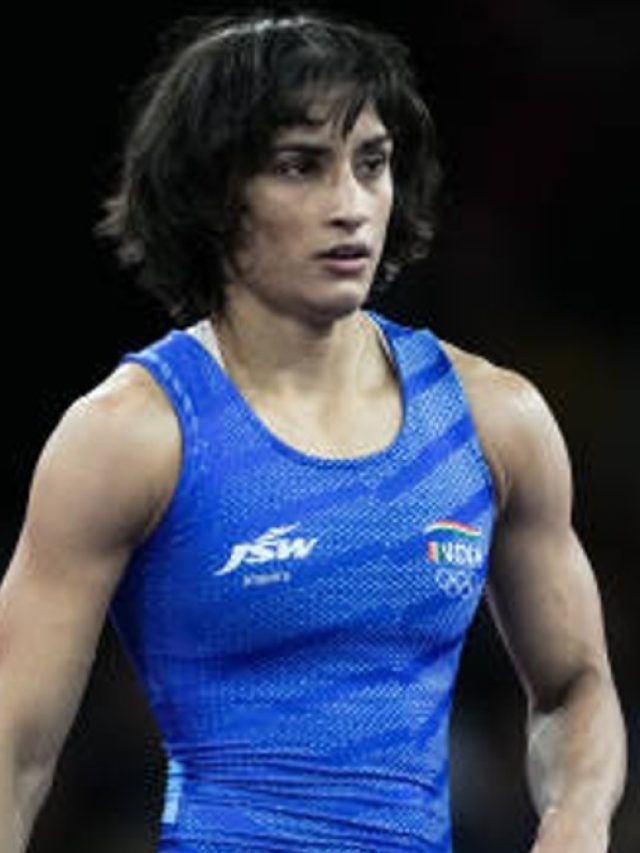 'मेरी बारी पर रब सोता रह गया...', मेडल पर फैसले के बाद विनेश की इमोशनल पोस्ट