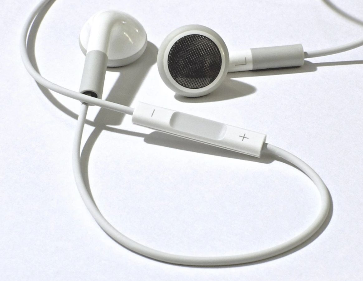 Apple ipod earbuds pro hotsell