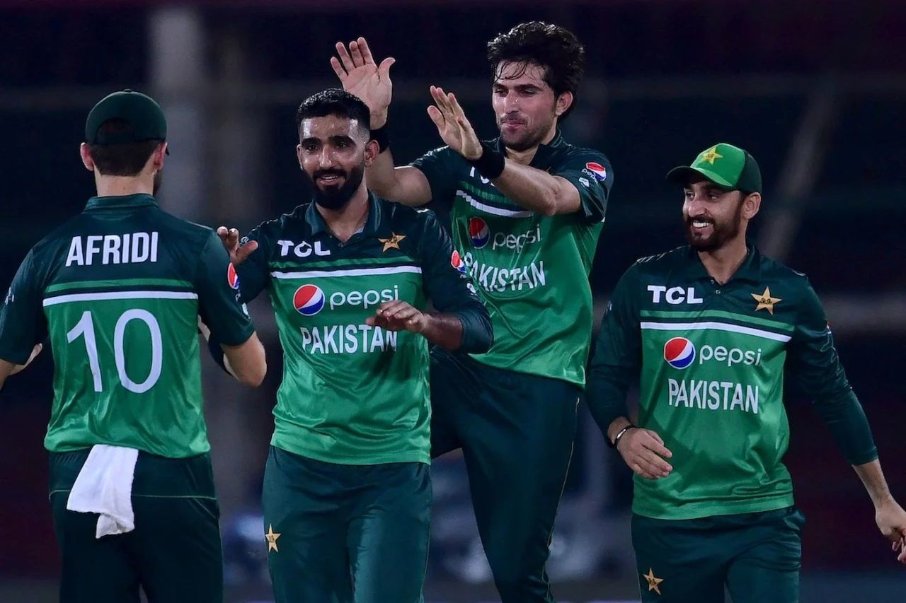 Pakistan team usama mir 3