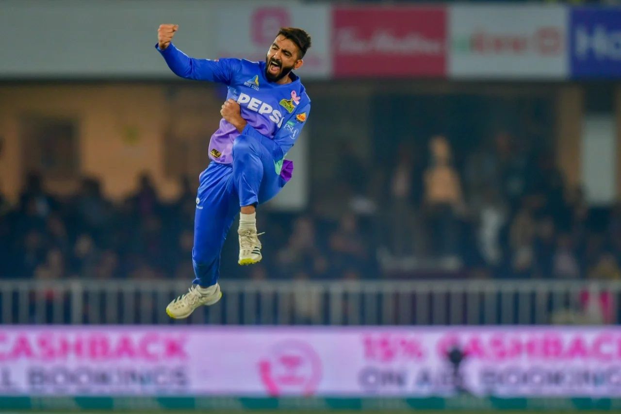 Pakistan team usama mir