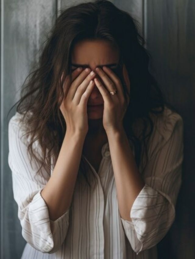 डिप्रेशन के दौरान भूलकर भी ना करें ये चीजें, जरूर रखें इन बातों का ध्यान