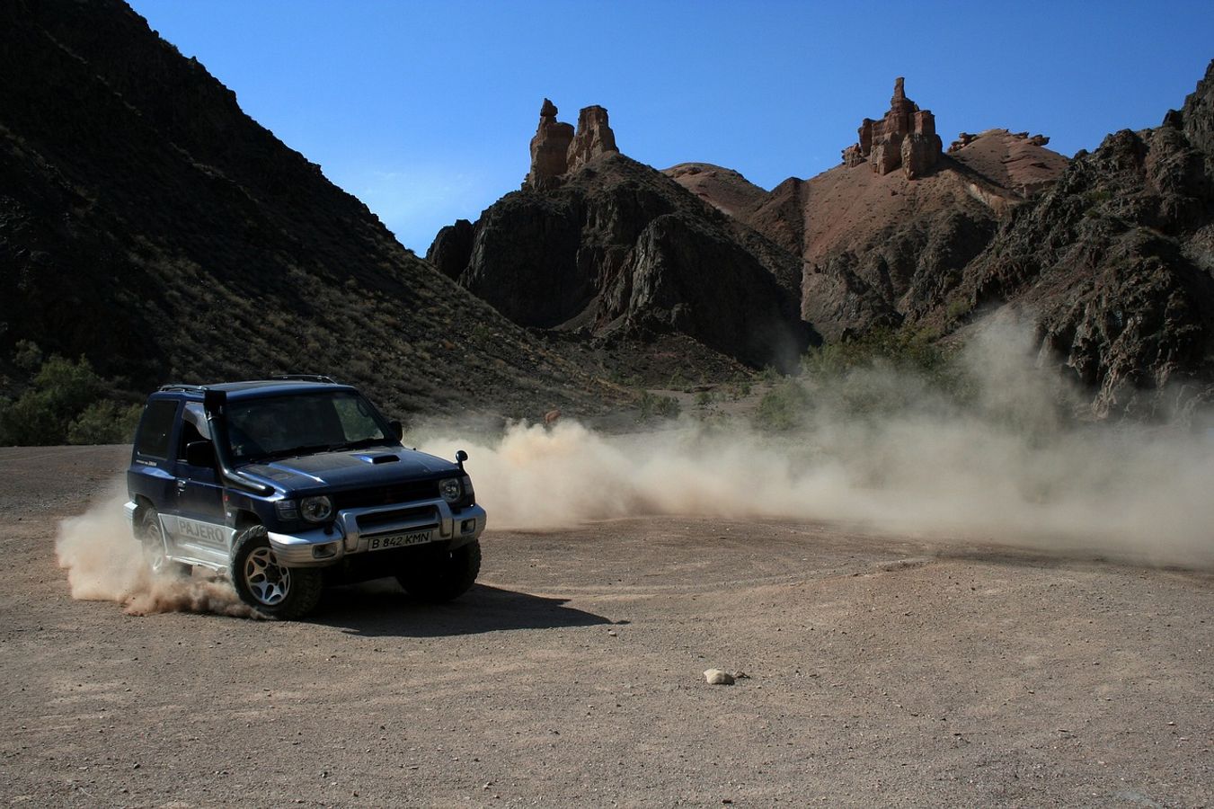 Yalangoch Katya Sambuca porno Katta kokrak porno video